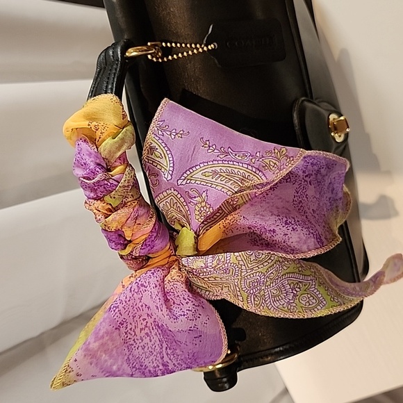 Coach Willis Purse In Black Leather/Brass Hardwear - Picture 16 of 16